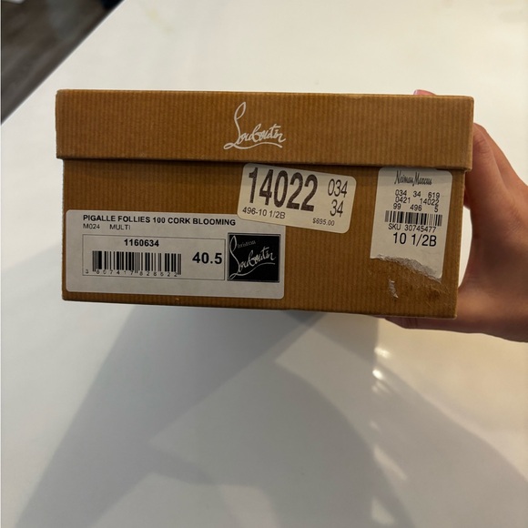 Christian Louboutin Pigalle Follies with Red Bottoms Women’s designer heels - Picture 2 of 9